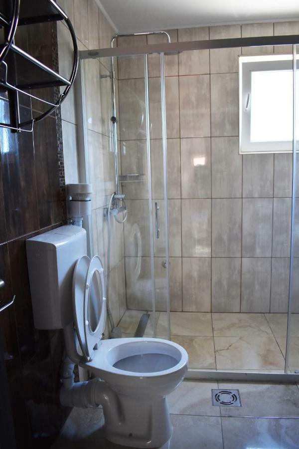 Apartments Montenegro Risan Cuckovic 外观 照片